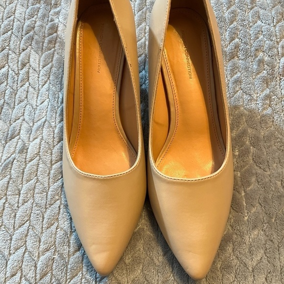 Shoes by French Connection! Size 10. Colors beige! 2 1/2 inch heel! - Picture 9 of 10